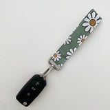 Green Daisies Keychain